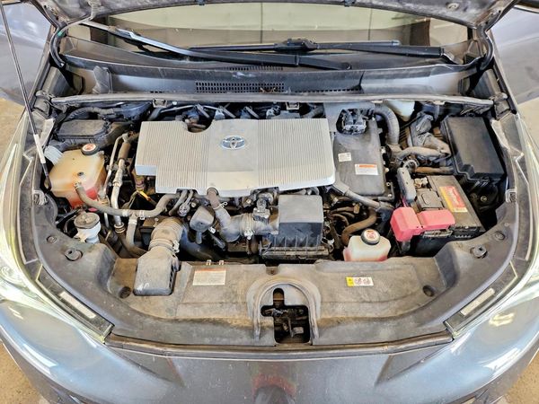 2017 TOYOTA PRIUS