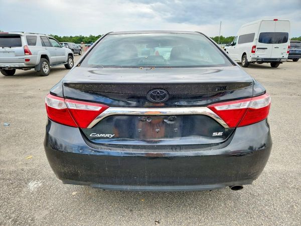 2017 TOYOTA CAMRY