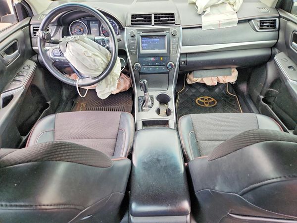 2017 TOYOTA CAMRY