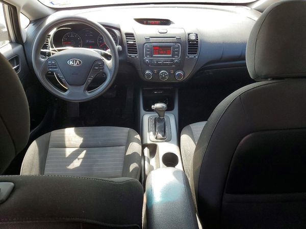 2016 KIA FORTE GL (Middle-Low Grade)