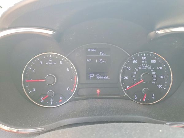 2016 KIA FORTE GL (Middle-Low Grade)