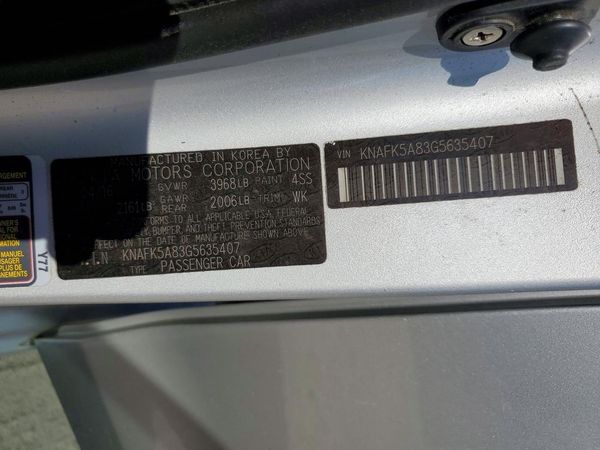 2016 KIA FORTE GL (Middle-Low Grade)