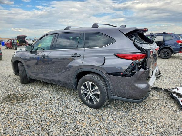 2022 TOYOTA HIGHLANDER