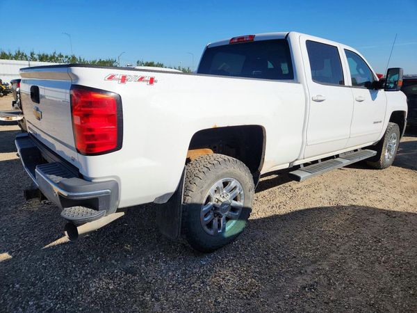 2017 CHEVROLET SILVERADO LT
