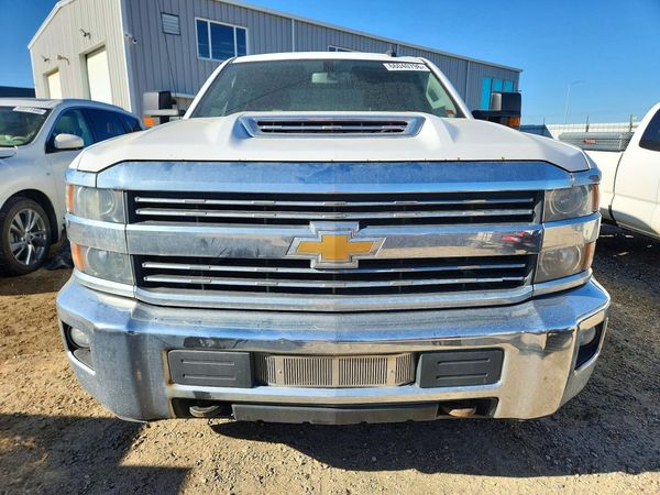 2017 CHEVROLET SILVERADO LT