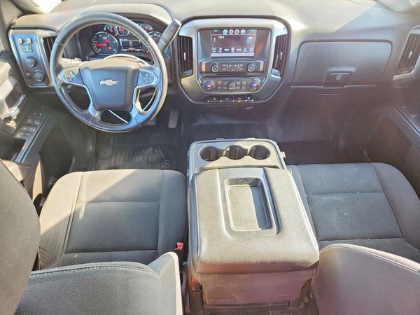 2017 CHEVROLET SILVERADO LT