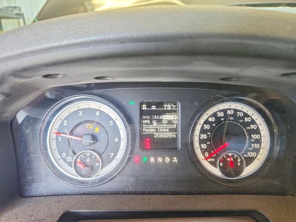 2015 RAM 1500 SLT