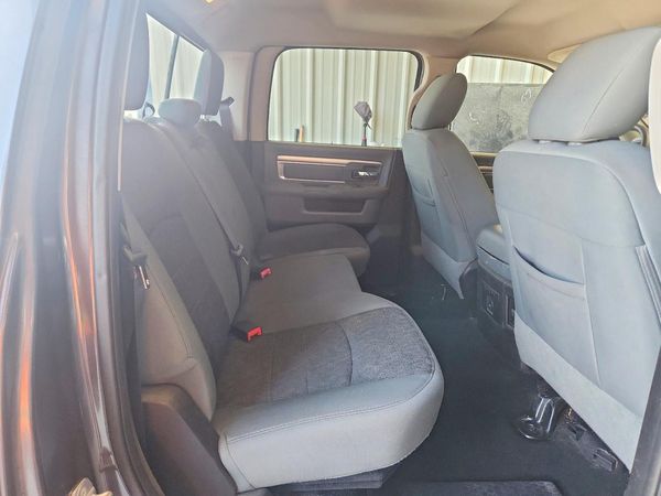 2015 RAM 1500 SLT