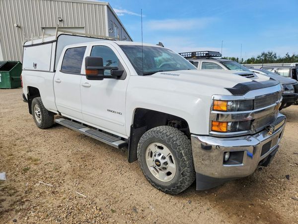 2018 CHEVROLET SILVERADO LT