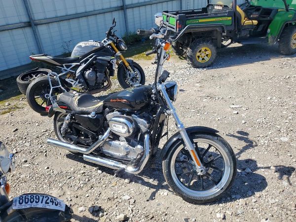 2012 HARLEY-DAVIDSON XL883