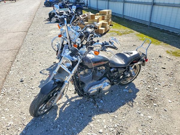 2012 HARLEY-DAVIDSON XL883
