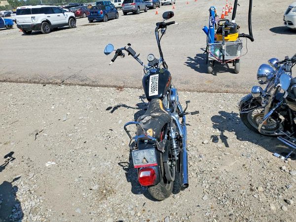 2012 HARLEY-DAVIDSON XL883