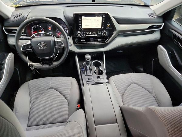 2020 TOYOTA HIGHLANDER L