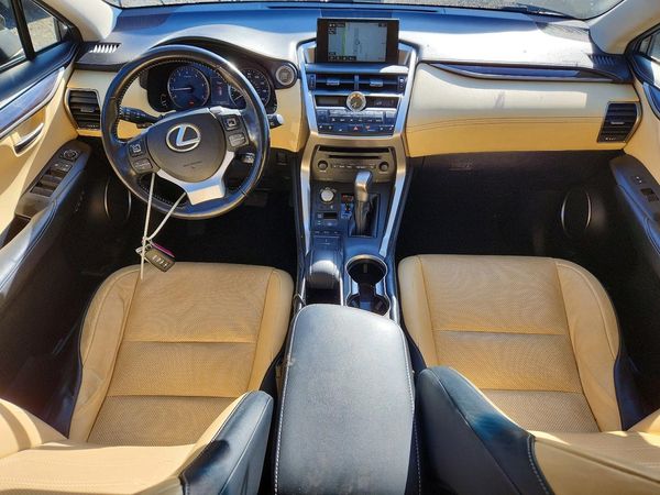 2015 LEXUS NX 200t Luxury