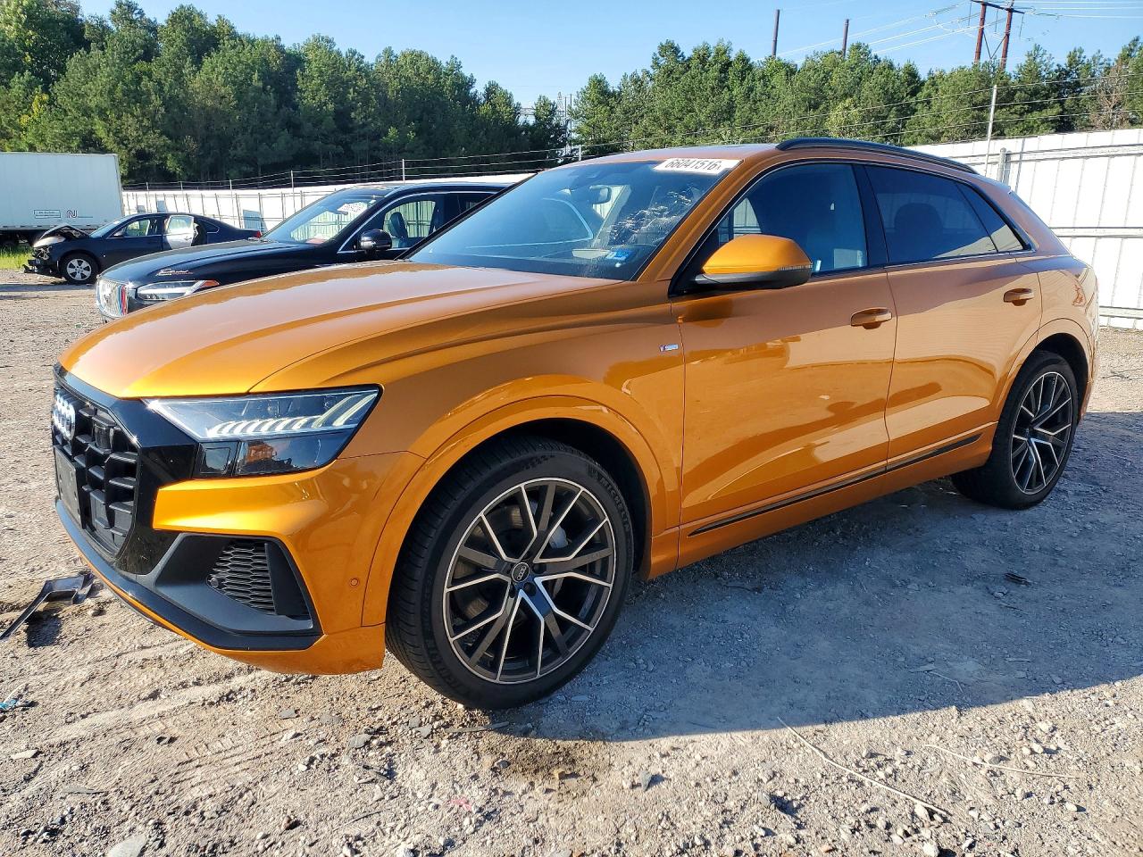 2019 AUDI Q8 S Line quattro Prestige — Front 3/4
