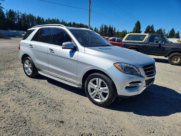 2014 MERCEDES-BENZ ML ML350 4-MATIC — Passenger 3/4