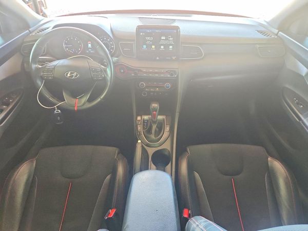 2020 HYUNDAI VELOSTER 2.0L and 2.0L Premium