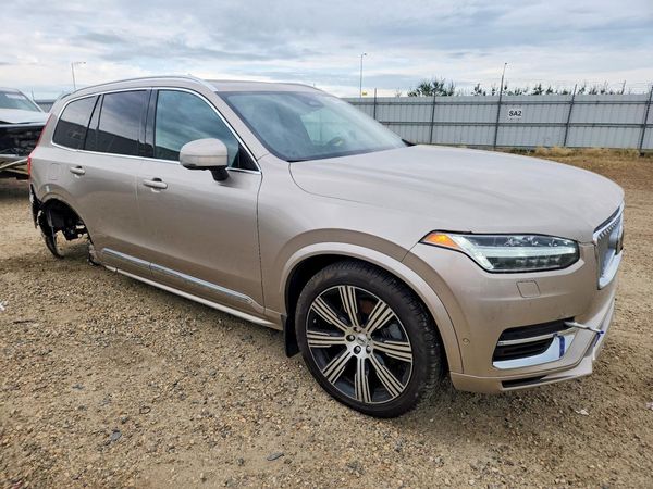 2025 VOLVO XC90
