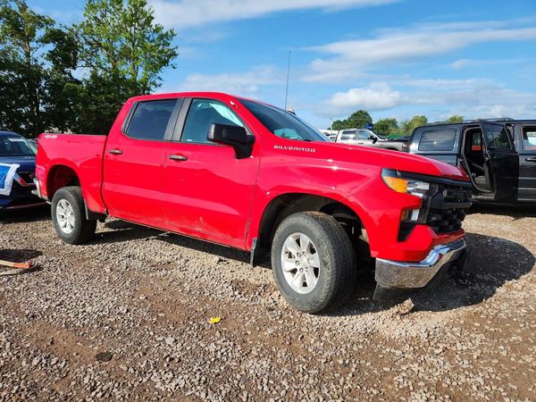 2023 CHEVROLET SILVERADO Work Truck — Passenger 3/4