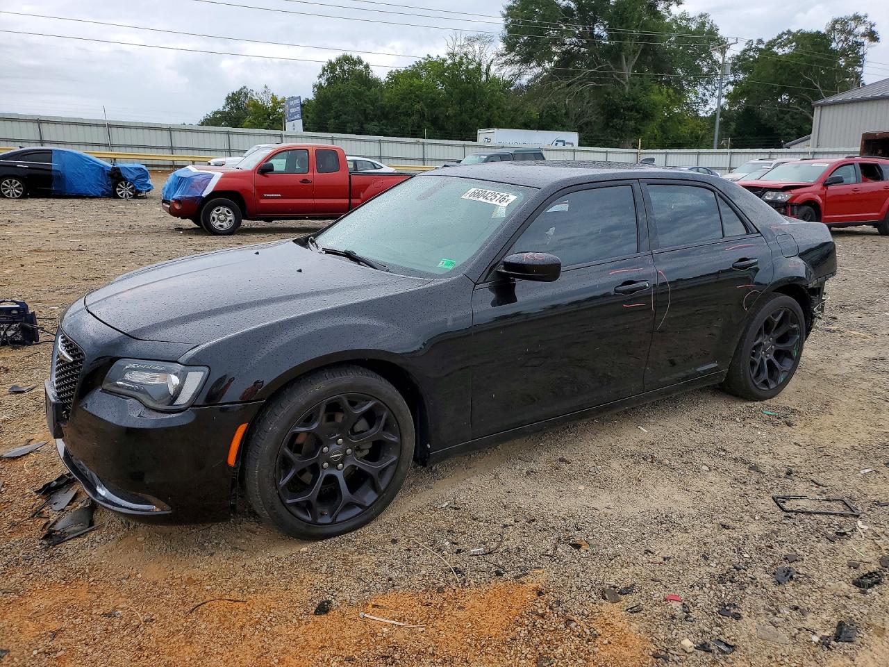 2019 CHRYSLER 300
