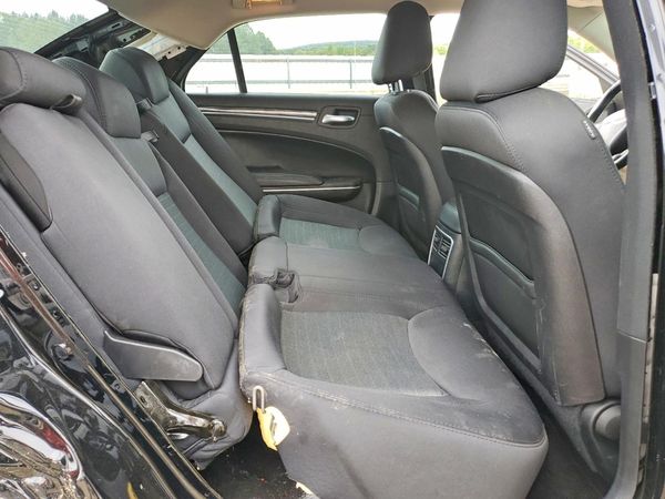 2019 CHRYSLER 300