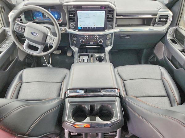 2025 FORD F150