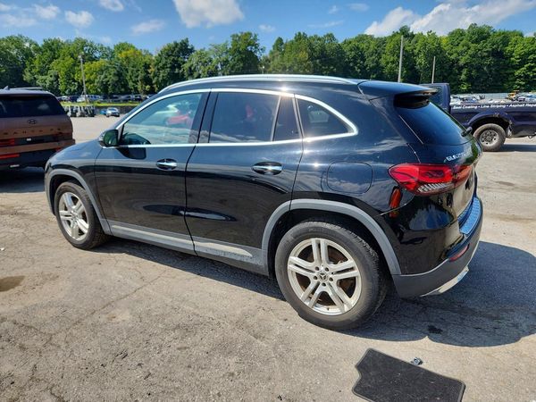 2021 MERCEDES-BENZ GLA
