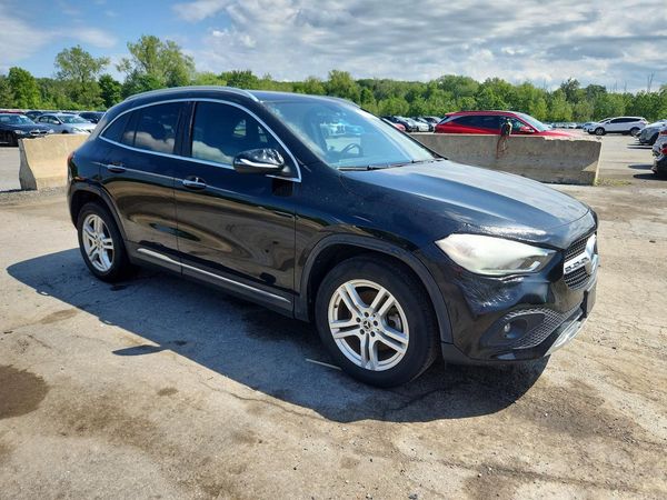2021 MERCEDES-BENZ GLA