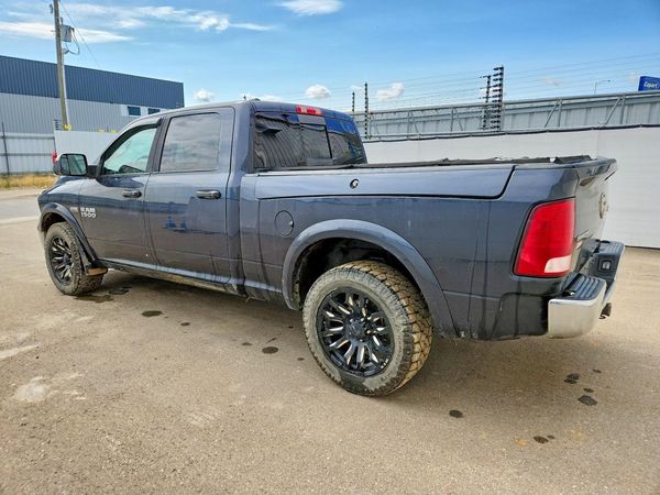 2017 RAM 1500 SLT