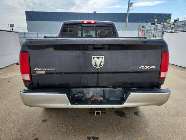 2017 RAM 1500 SLT