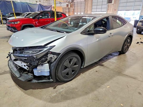 2025 TOYOTA PRIUS