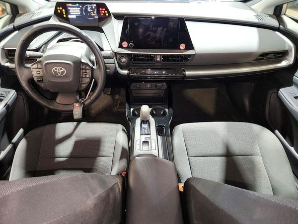 2025 TOYOTA PRIUS