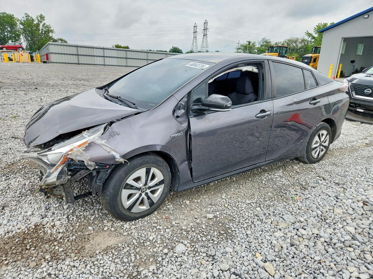 2016 TOYOTA PRIUS — Front 3/4