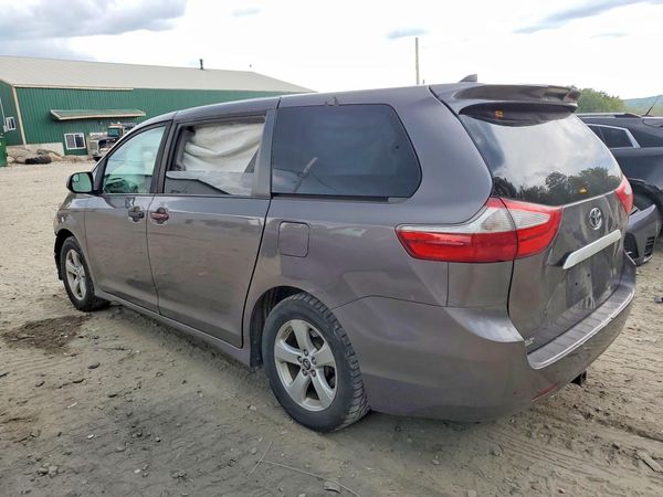 2019 TOYOTA SIENNA L