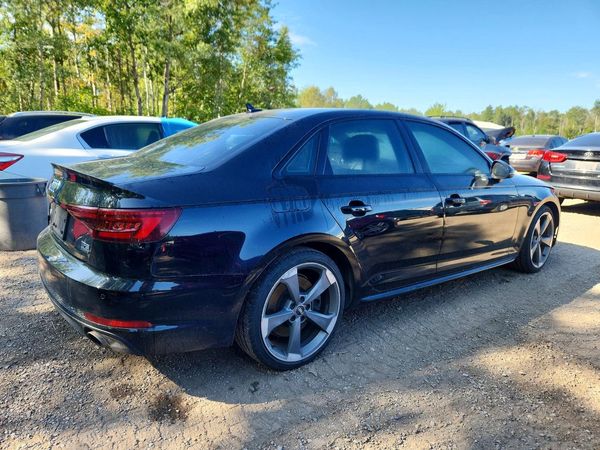 2018 AUDI A4