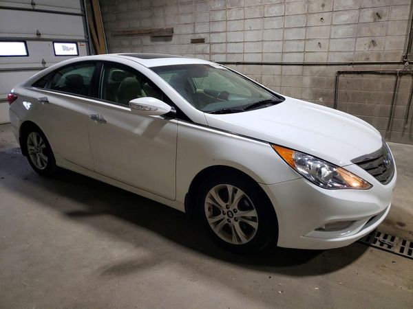 2013 HYUNDAI SONATA