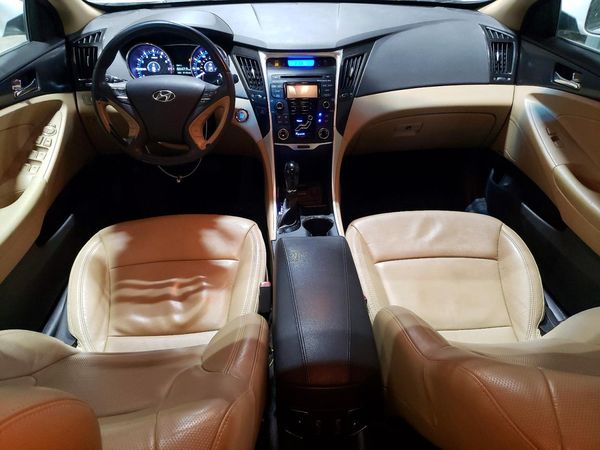 2013 HYUNDAI SONATA