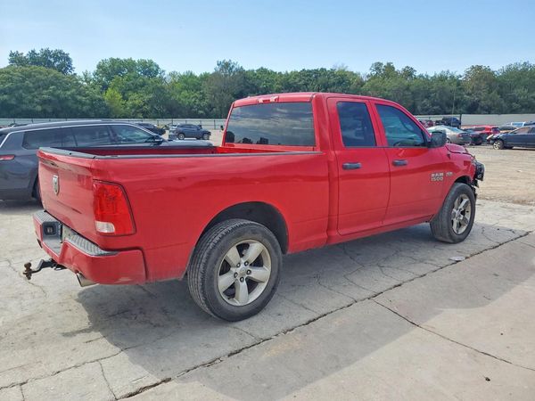 2015 RAM 1500 ST