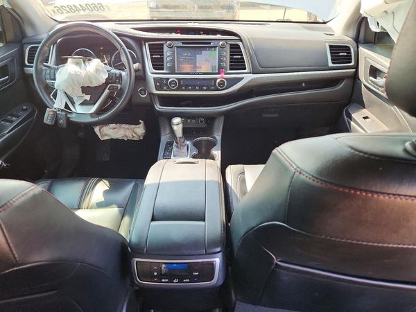2019 TOYOTA HIGHLANDER