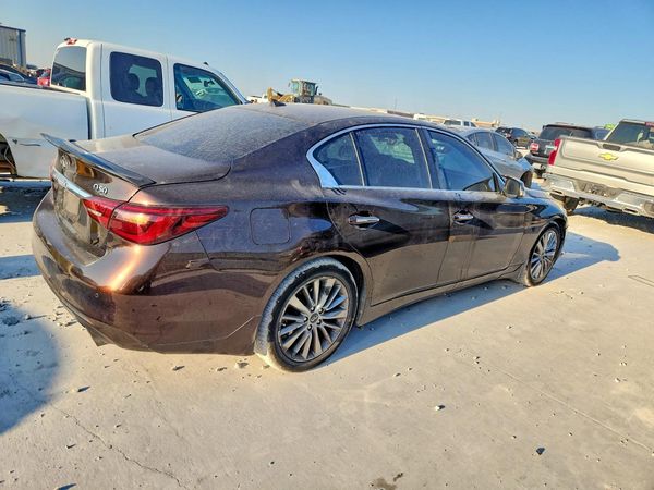 2018 INFINITI Q50