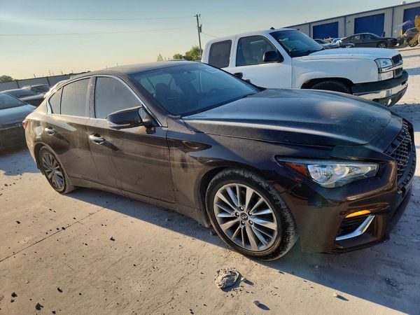 2018 INFINITI Q50