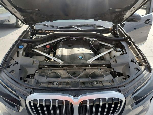 2023 BMW X7