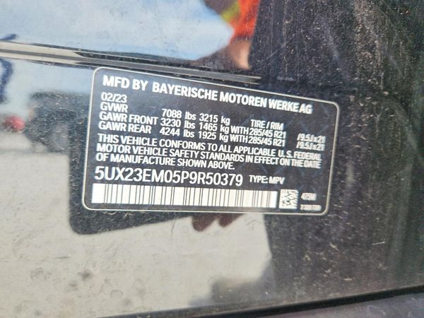 2023 BMW X7
