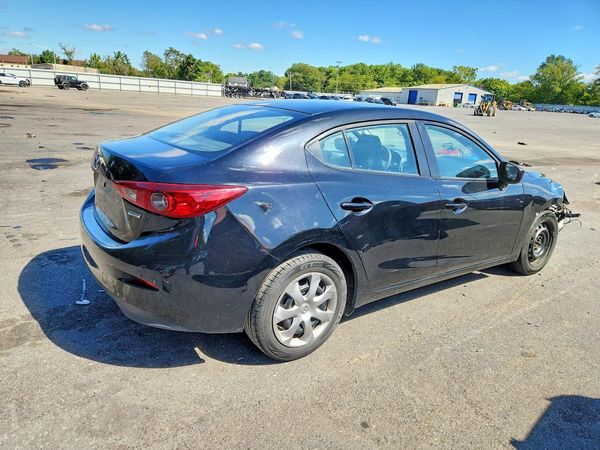 2016 MAZDA 3