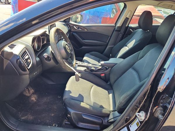2016 MAZDA 3