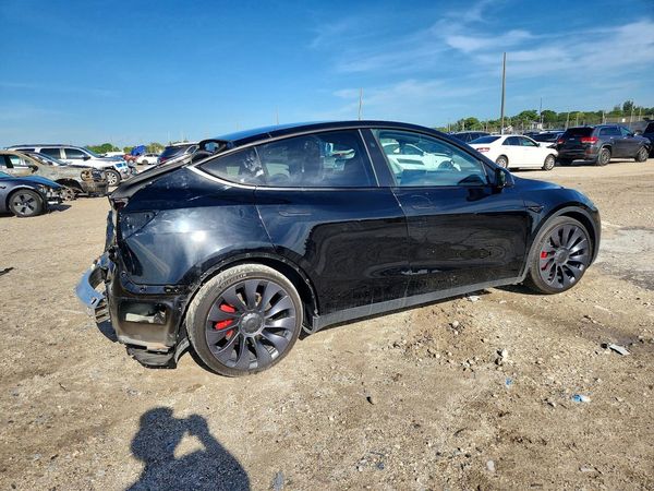 2024 TESLA MODEL Y