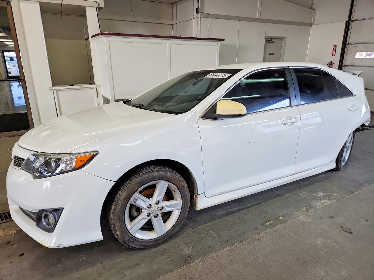 2013 TOYOTA CAMRY