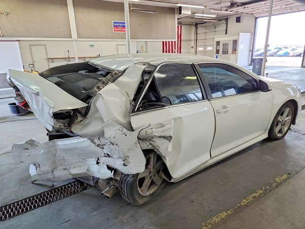 2013 TOYOTA CAMRY