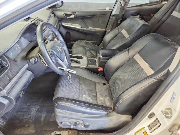 2013 TOYOTA CAMRY
