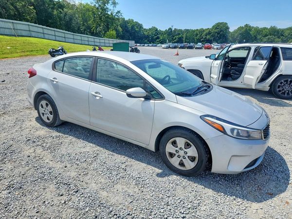2018 KIA FORTE LX Base